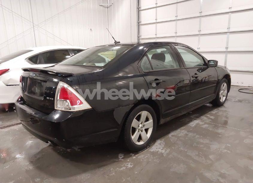 Photo 4 of 2008 Ford Fusion SE (VIN 3FAHP07108R138393)