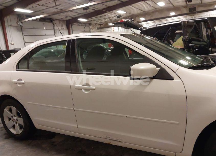 Photo 13 of 2009 Ford Fusion SE (VIN 3FAHP07109R153445)