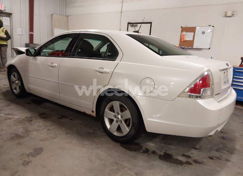 Photo 3 of 2009 Ford Fusion SE (VIN 3FAHP07109R153445)