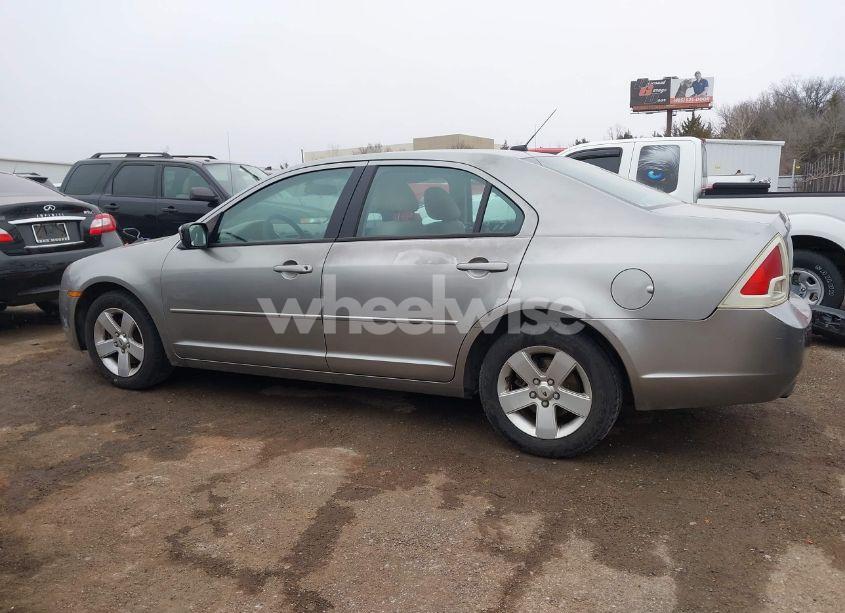 Photo 14 of 2009 Ford Fusion SE (VIN 3FAHP07119R106201)