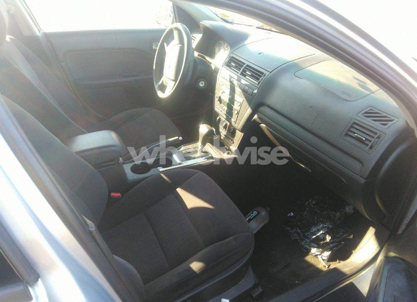 Photo 5 of 2006 Ford Fusion SE (VIN 3FAHP07126R240596)