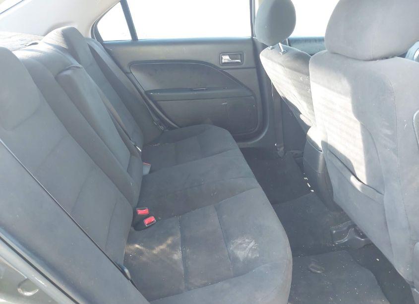 Photo 8 of 2007 Ford Fusion SE (VIN 3FAHP07127R181129)