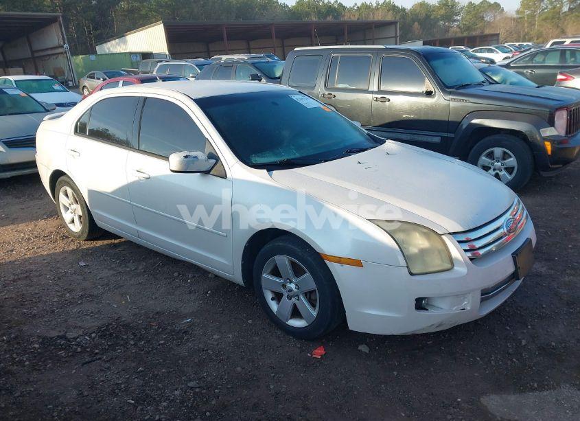 2009 Ford Fusion SE (VIN 3FAHP07129R220384) main photo