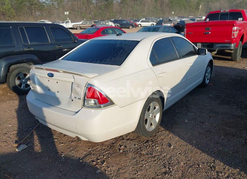 Photo 4 of 2009 Ford Fusion SE (VIN 3FAHP07129R220384)