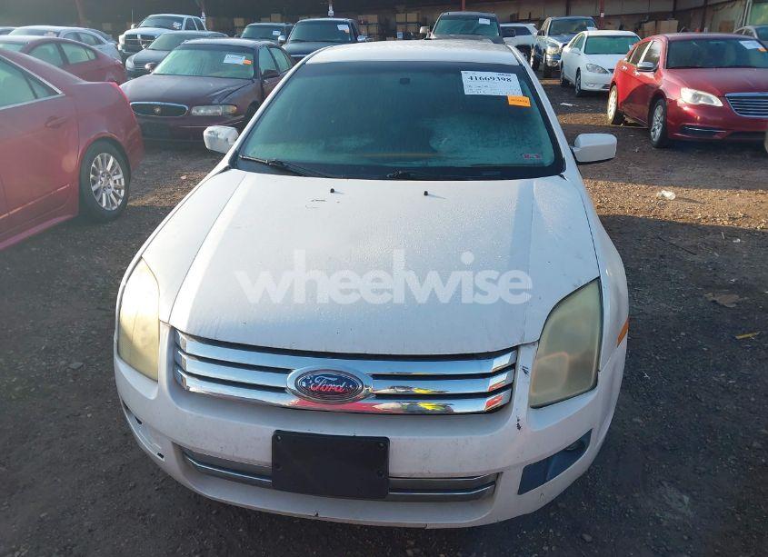 Photo 6 of 2009 Ford Fusion SE (VIN 3FAHP07129R220384)