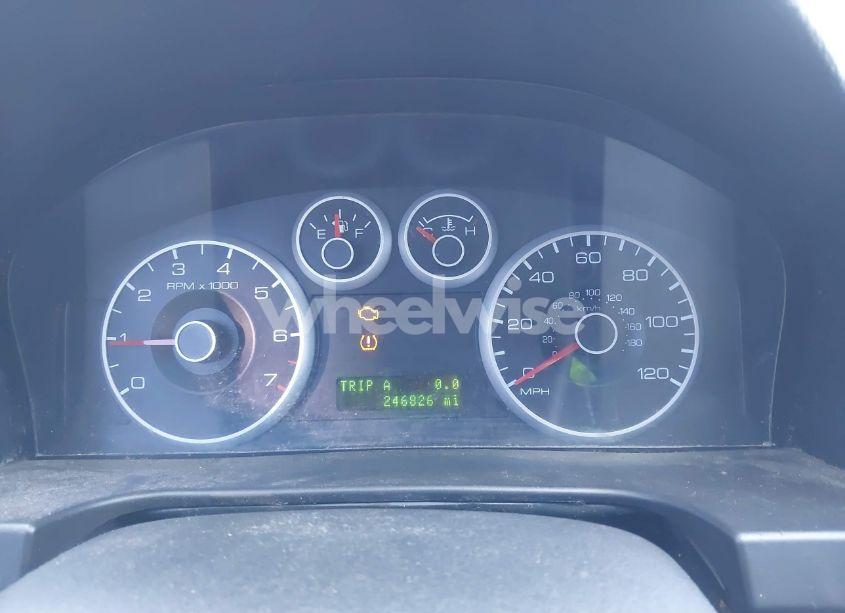 Photo 7 of 2009 Ford Fusion SE (VIN 3FAHP07129R220384)