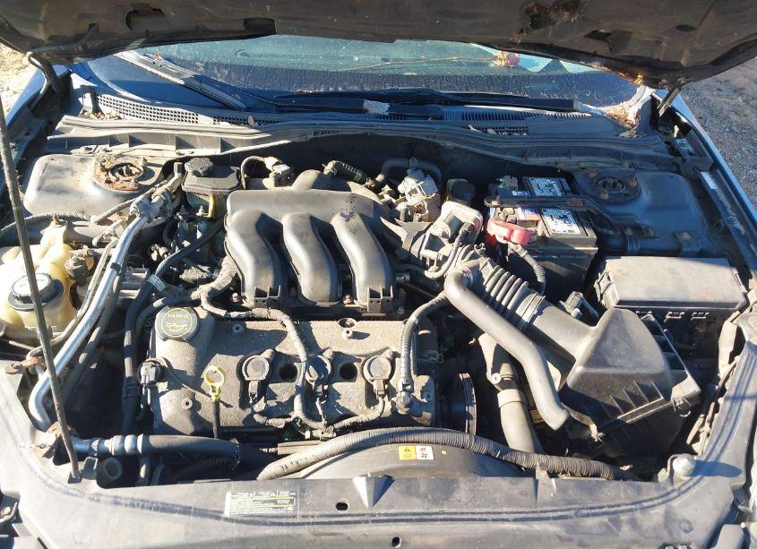 Photo 10 of 2009 Ford Fusion SE (VIN 3FAHP07139R102070)