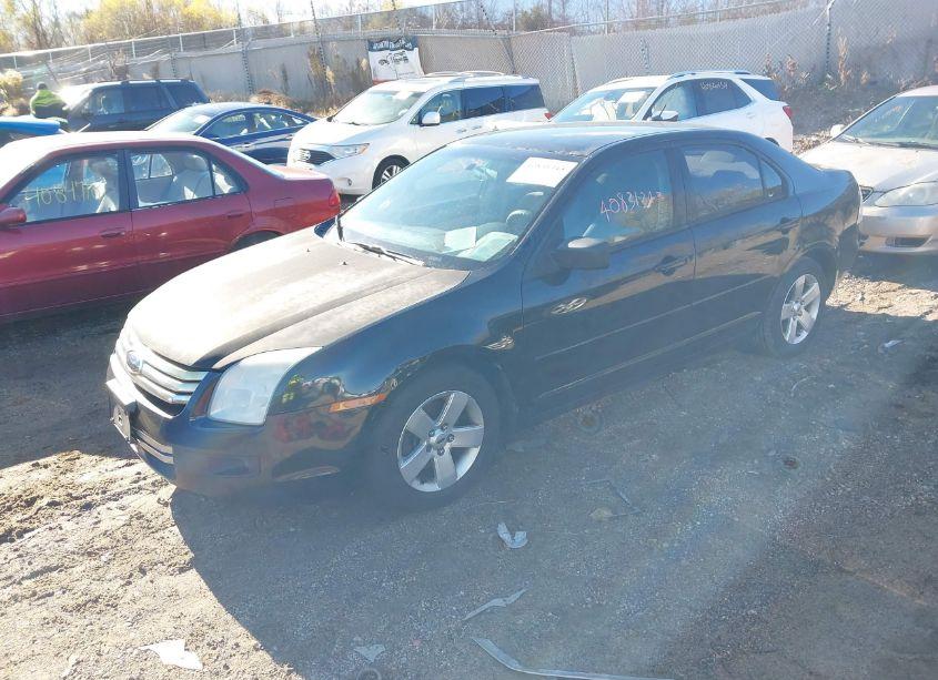 Photo 2 of 2009 Ford Fusion SE (VIN 3FAHP07139R102070)
