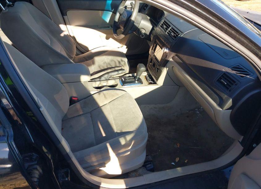 Photo 5 of 2009 Ford Fusion SE (VIN 3FAHP07139R102070)