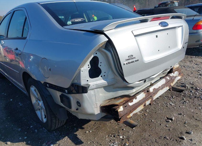 Photo 18 of 2009 Ford Fusion SE (VIN 3FAHP07139R137515)