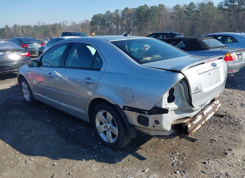 Photo 3 of 2009 Ford Fusion SE (VIN 3FAHP07139R137515)