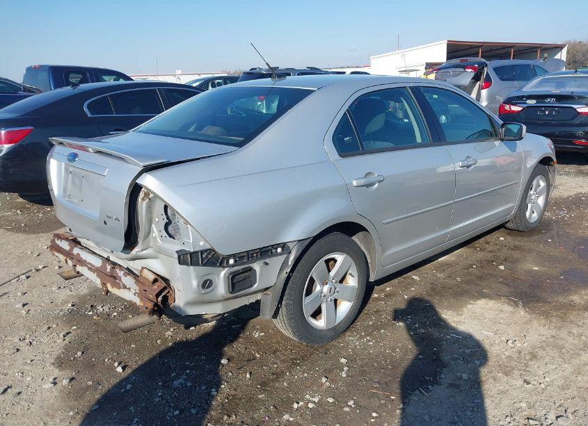 Photo 4 of 2009 Ford Fusion SE (VIN 3FAHP07139R137515)