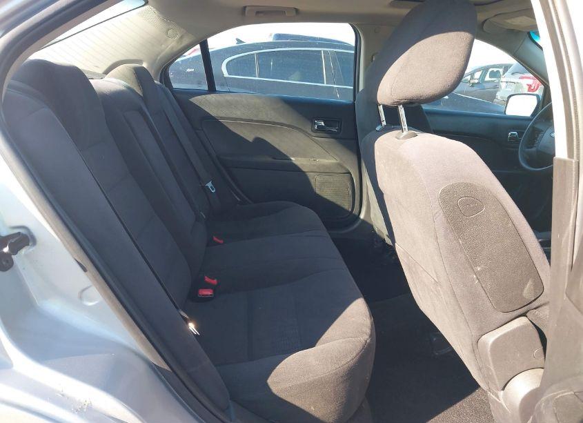 Photo 8 of 2009 Ford Fusion SE (VIN 3FAHP07139R137515)