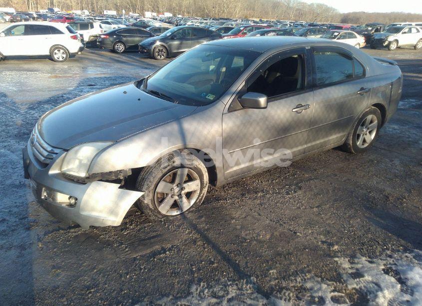 Photo 2 of 2009 Ford Fusion SE (VIN 3FAHP07139R186939)