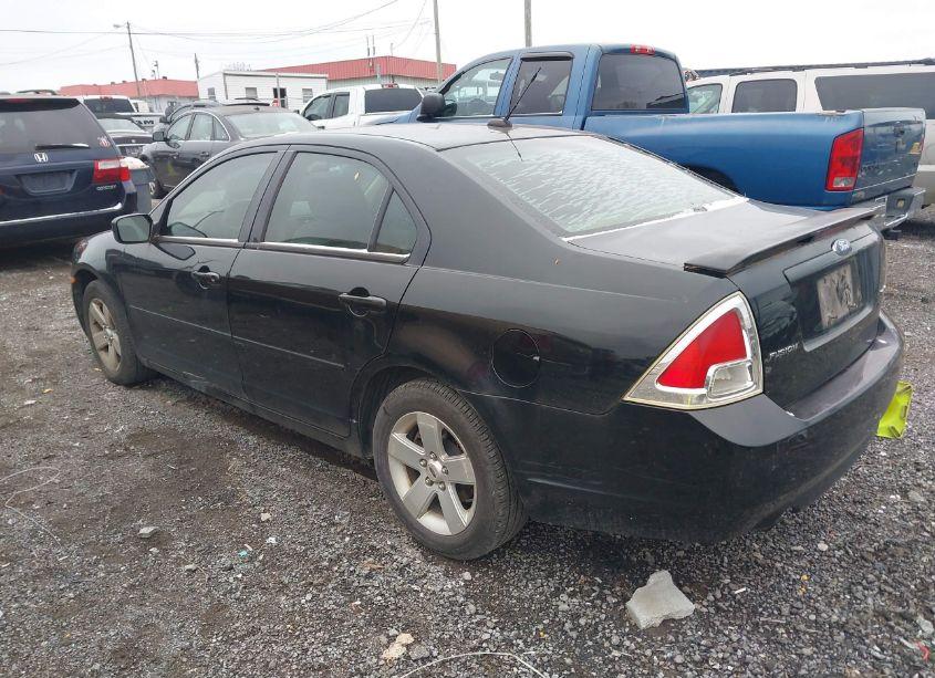 Photo 3 of 2007 Ford Fusion SE (VIN 3FAHP07147R136144)