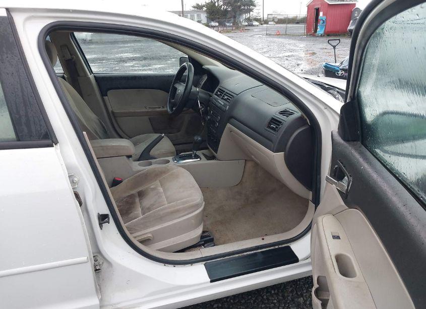 Photo 5 of 2008 Ford Fusion SE (VIN 3FAHP07158R117989)