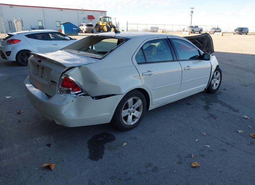Photo 4 of 2008 Ford Fusion SE (VIN 3FAHP07158R196189)
