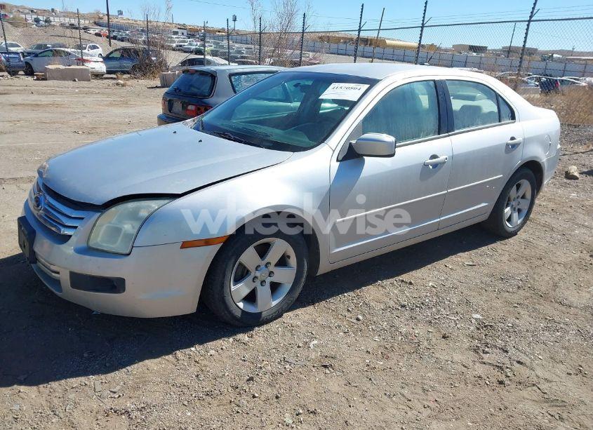 Photo 2 of 2009 Ford Fusion SE (VIN 3FAHP07159R106248)