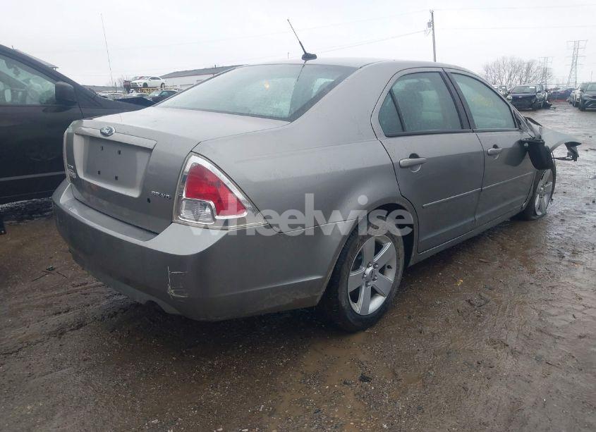 Photo 4 of 2009 Ford Fusion SE (VIN 3FAHP07159R178986)