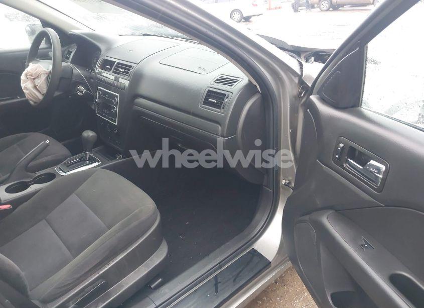 Photo 5 of 2009 Ford Fusion SE (VIN 3FAHP07159R178986)