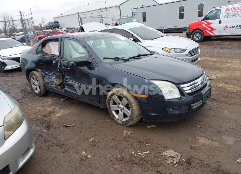 2009 Ford Fusion SE (VIN 3FAHP07159R182861) main photo