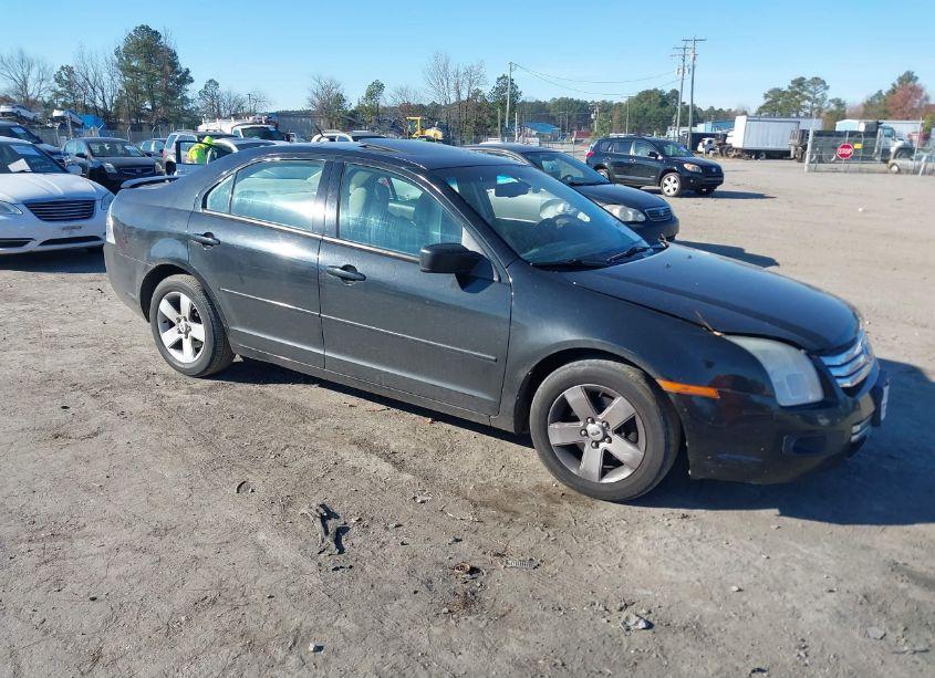 2009 Ford Fusion SE (VIN 3FAHP07159R220573) main photo
