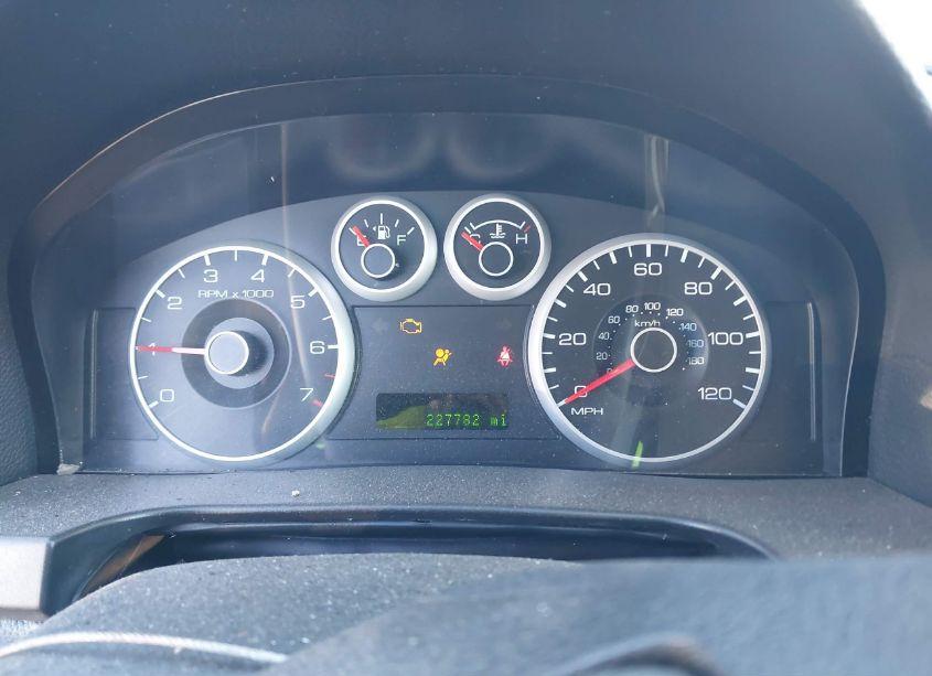 Photo 7 of 2009 Ford Fusion SE (VIN 3FAHP07159R220573)