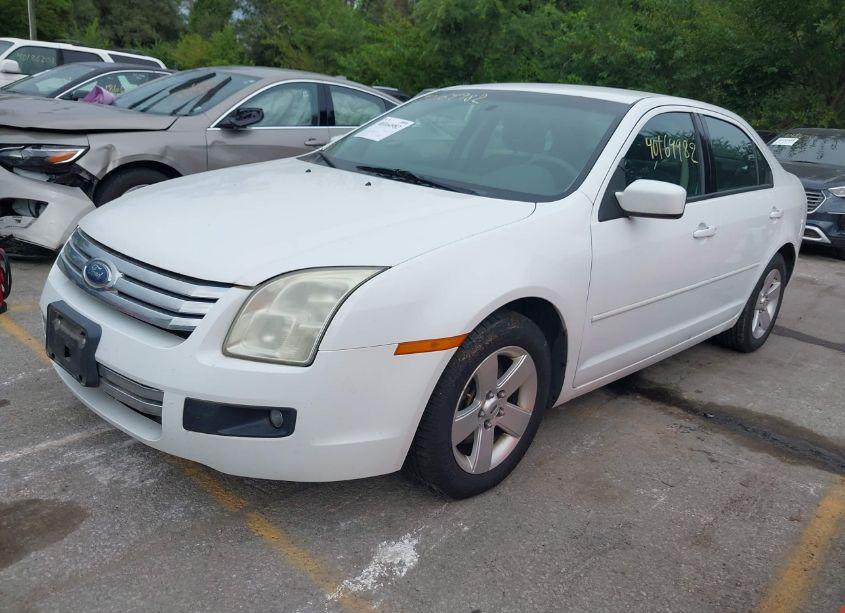 Photo 2 of 2007 Ford Fusion SE (VIN 3FAHP07167R111777)