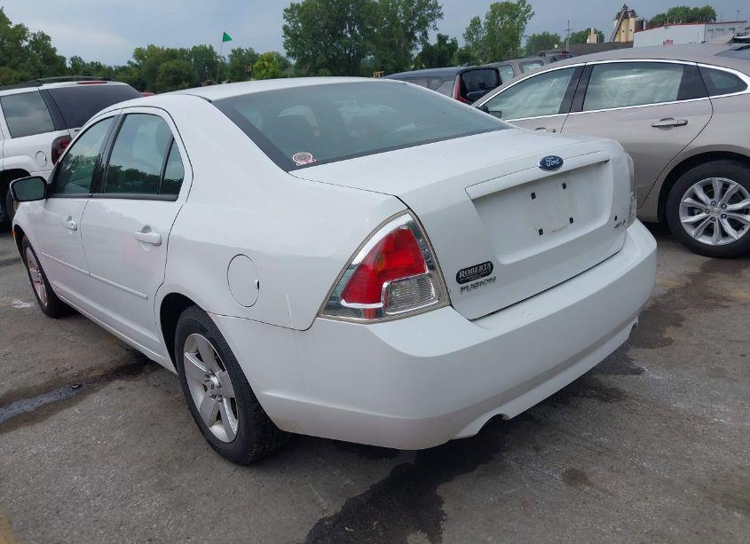 Photo 3 of 2007 Ford Fusion SE (VIN 3FAHP07167R111777)