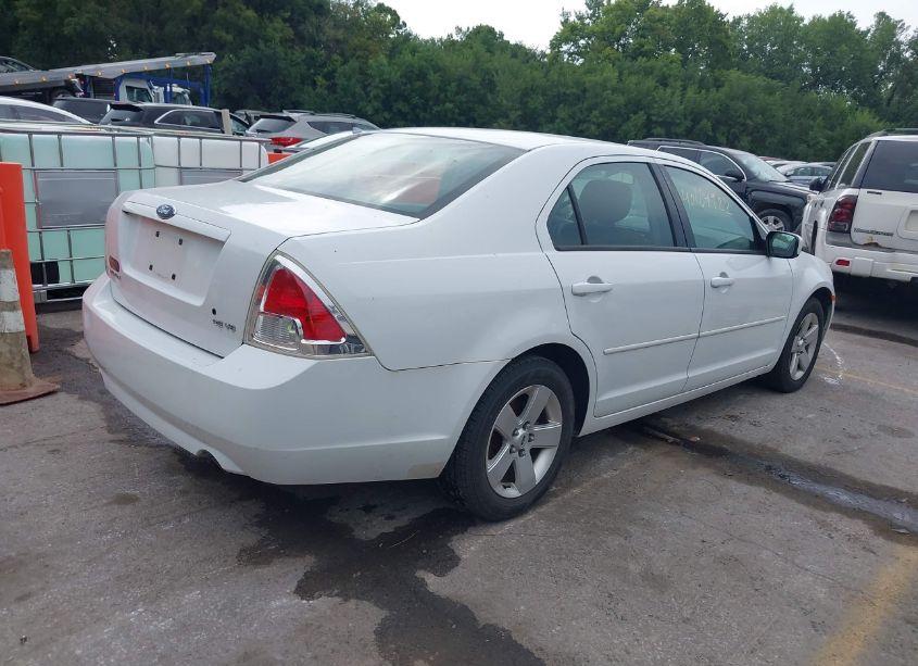Photo 4 of 2007 Ford Fusion SE (VIN 3FAHP07167R111777)