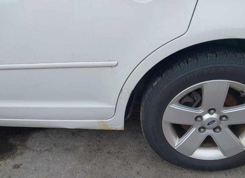 Photo 6 of 2007 Ford Fusion SE (VIN 3FAHP07167R111777)