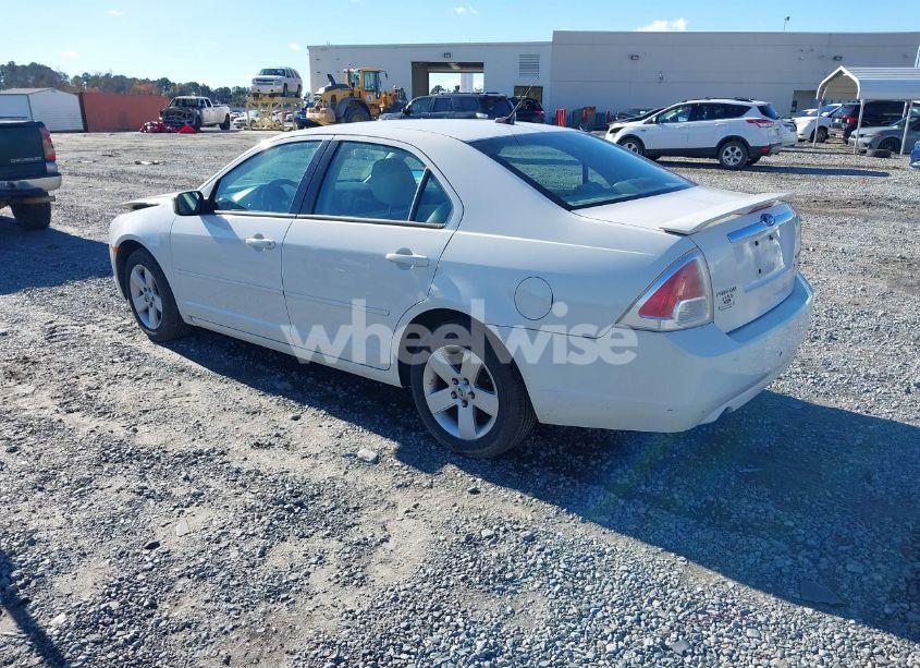Photo 3 of 2009 Ford Fusion SE (VIN 3FAHP07169R107764)