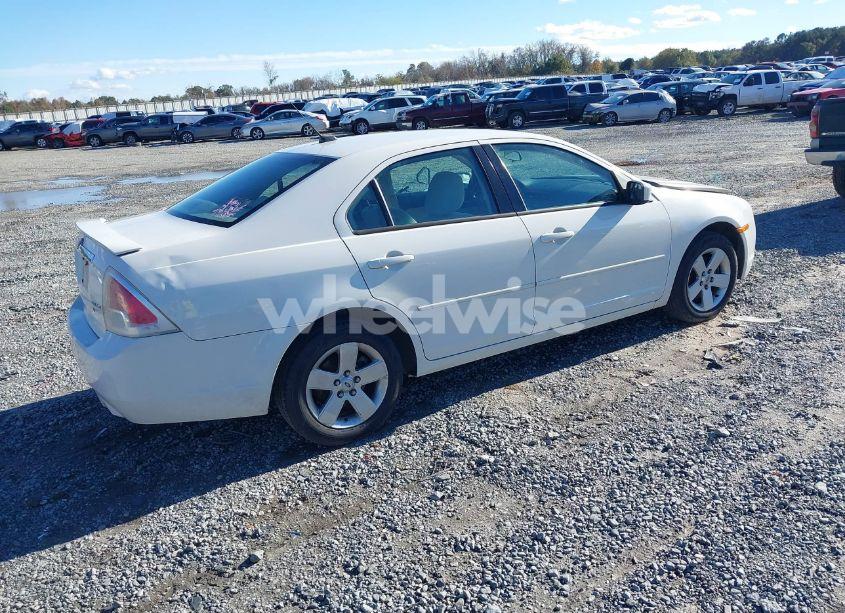 Photo 4 of 2009 Ford Fusion SE (VIN 3FAHP07169R107764)