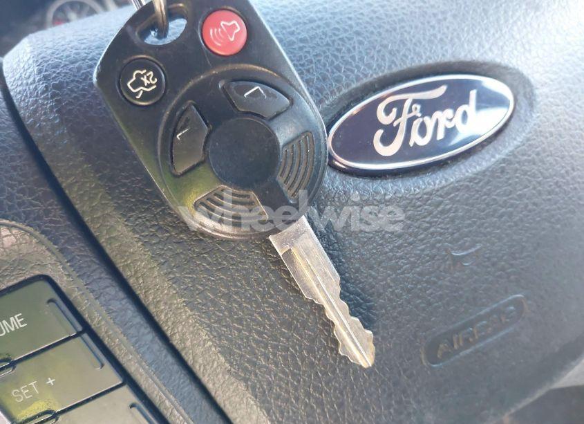 Photo 11 of 2009 Ford Fusion SE (VIN 3FAHP07169R201076)