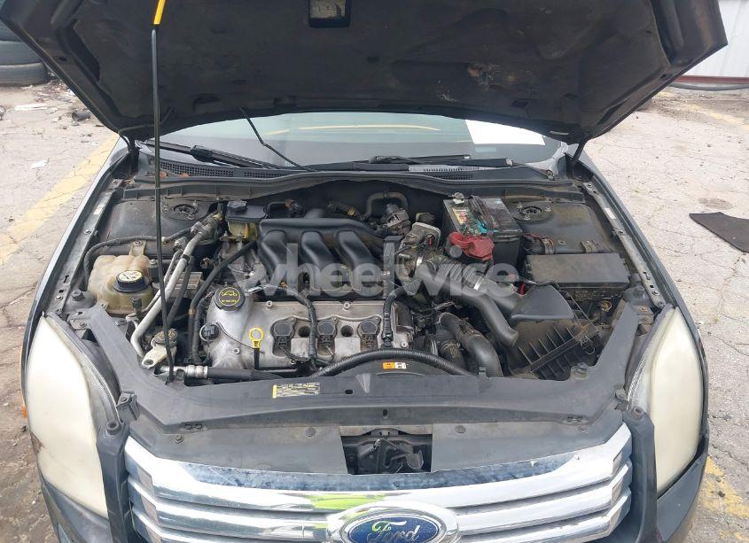 Photo 10 of 2009 Ford Fusion SE (VIN 3FAHP07179R196129)