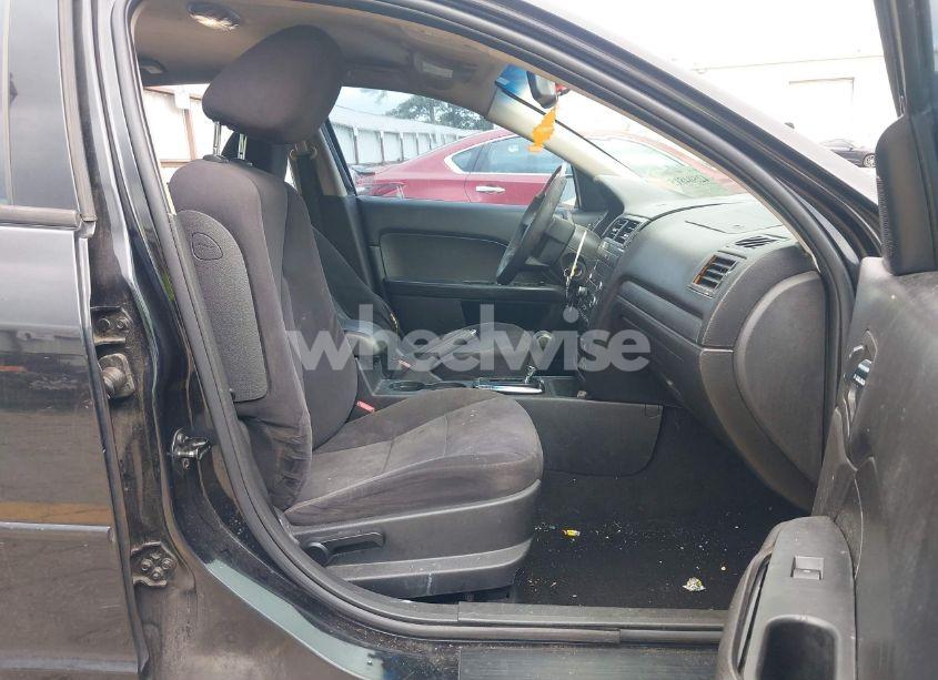 Photo 5 of 2009 Ford Fusion SE (VIN 3FAHP07179R196129)