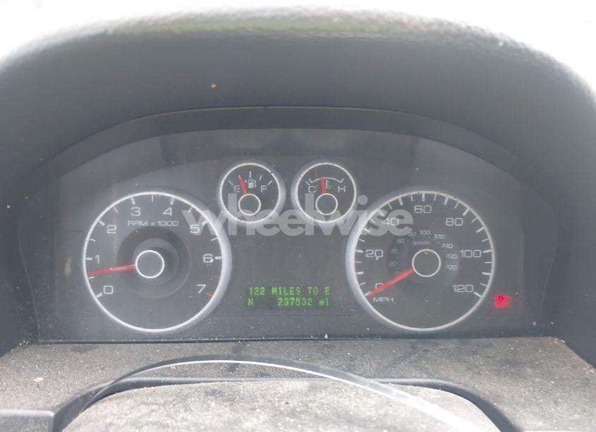 Photo 7 of 2009 Ford Fusion SE (VIN 3FAHP07179R196129)