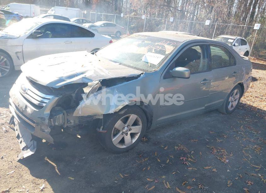 Photo 2 of 2008 Ford Fusion SE (VIN 3FAHP07188R102483)