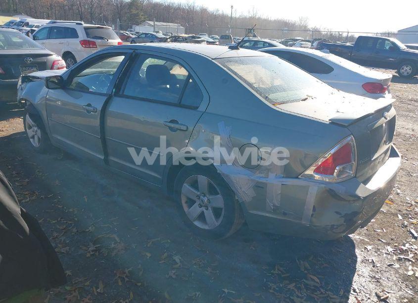 Photo 3 of 2008 Ford Fusion SE (VIN 3FAHP07188R102483)