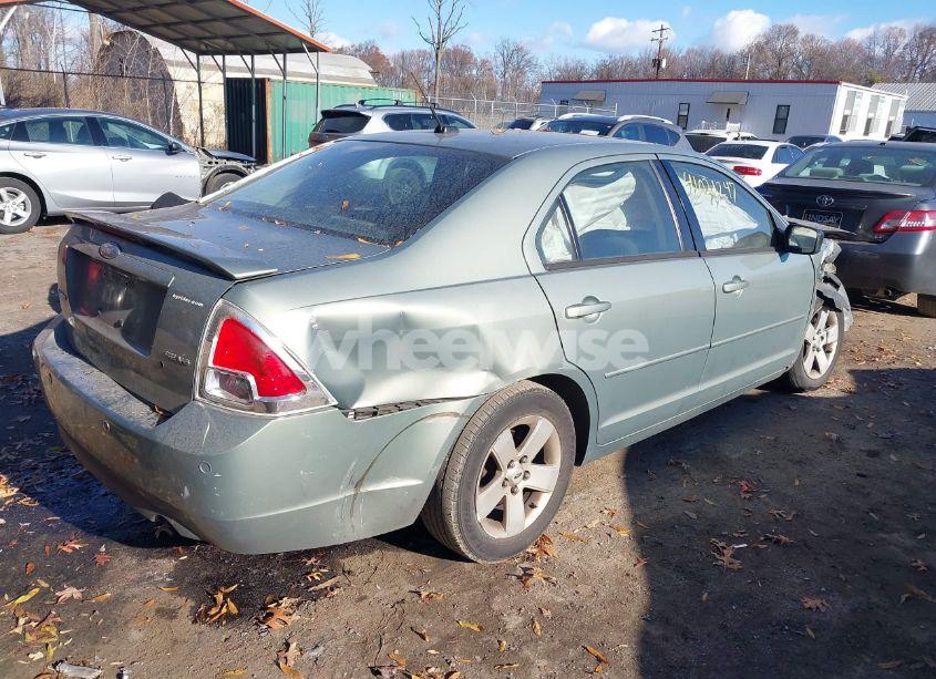 Photo 4 of 2008 Ford Fusion SE (VIN 3FAHP07188R102483)