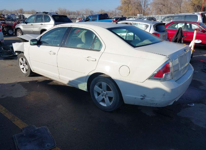 Photo 3 of 2008 Ford Fusion SE (VIN 3FAHP07188R112477)