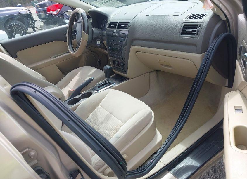 Photo 5 of 2006 Ford Fusion SE (VIN 3FAHP07196R107771)