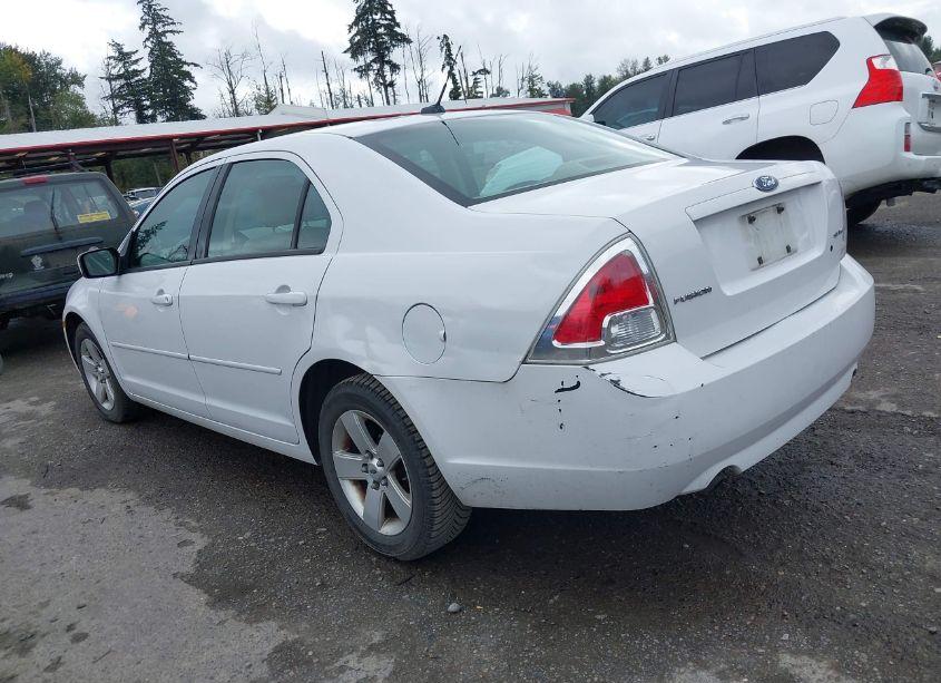 Photo 3 of 2007 Ford Fusion SE (VIN 3FAHP07197R176025)