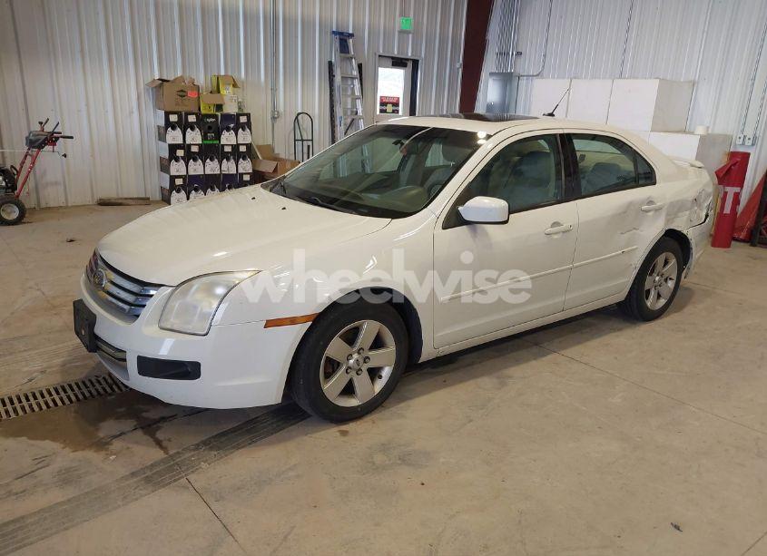 Photo 2 of 2008 Ford Fusion SE (VIN 3FAHP07198R108373)