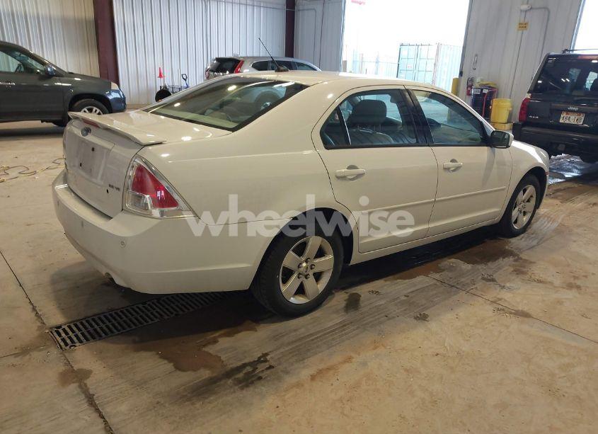 Photo 4 of 2008 Ford Fusion SE (VIN 3FAHP07198R108373)