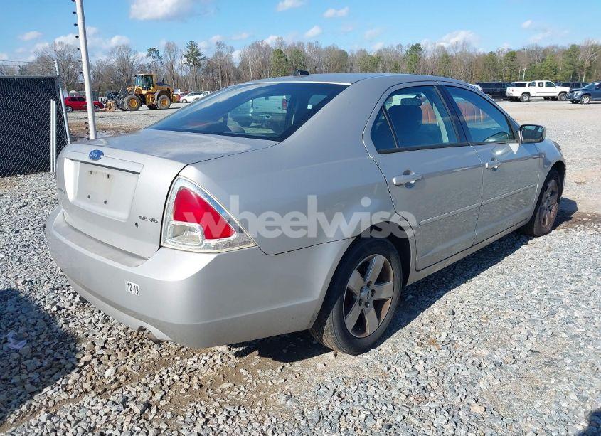 Photo 4 of 2008 Ford Fusion SE (VIN 3FAHP07198R259794)