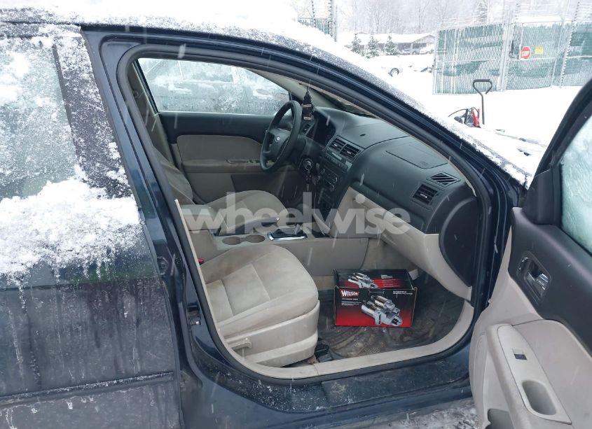 Photo 5 of 2009 Ford Fusion SE (VIN 3FAHP07199R170857)