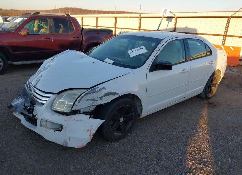 Photo 2 of 2006 Ford Fusion SE (VIN 3FAHP071X6R157000)