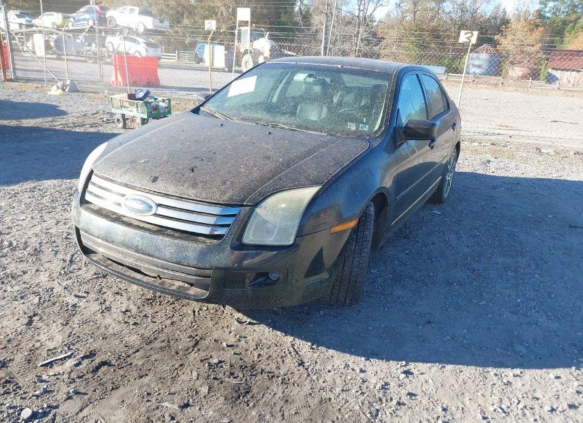 Photo 2 of 2008 Ford Fusion SE (VIN 3FAHP071X8R173829)