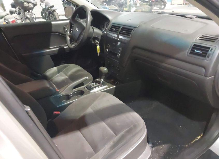 Photo 5 of 2008 Ford Fusion SE (VIN 3FAHP071X8R233589)